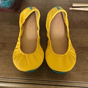 Mustard Tieks size 8